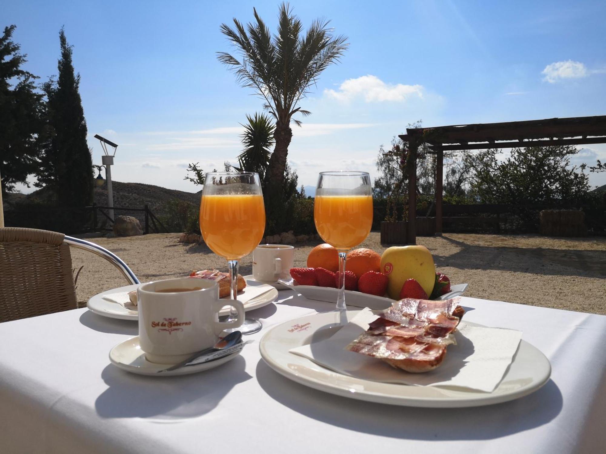 Complejo Rural Sol De Taberno Guest House Luaran gambar